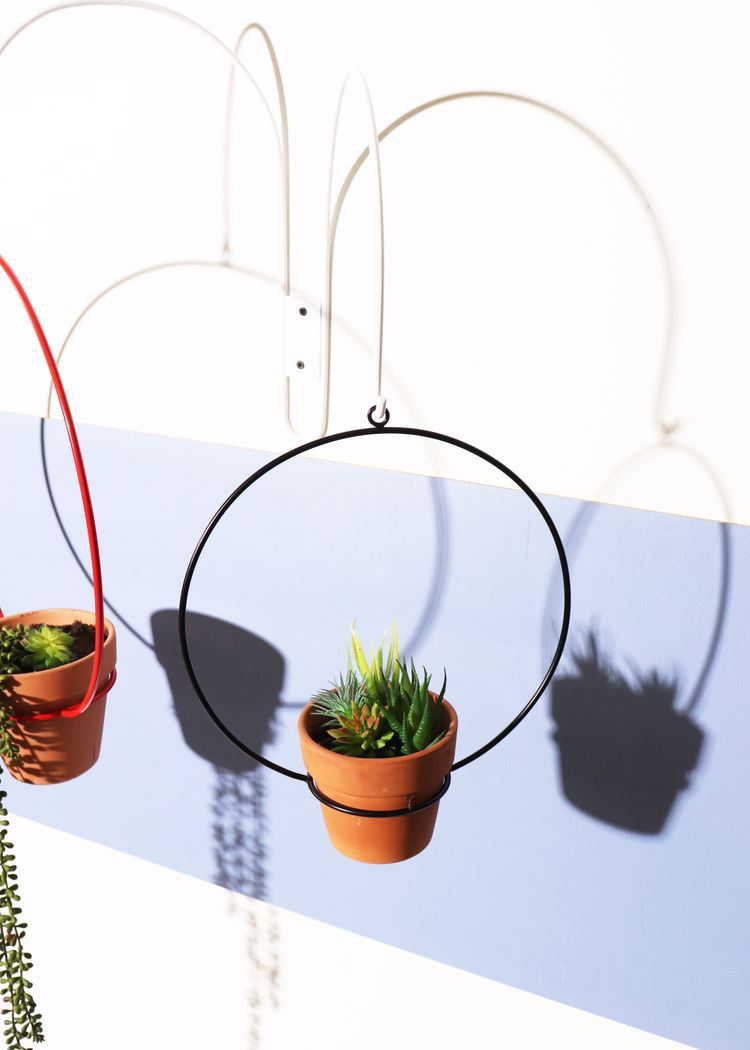 Coated Steel Circle Hanging Planter Planter NewMade LA 